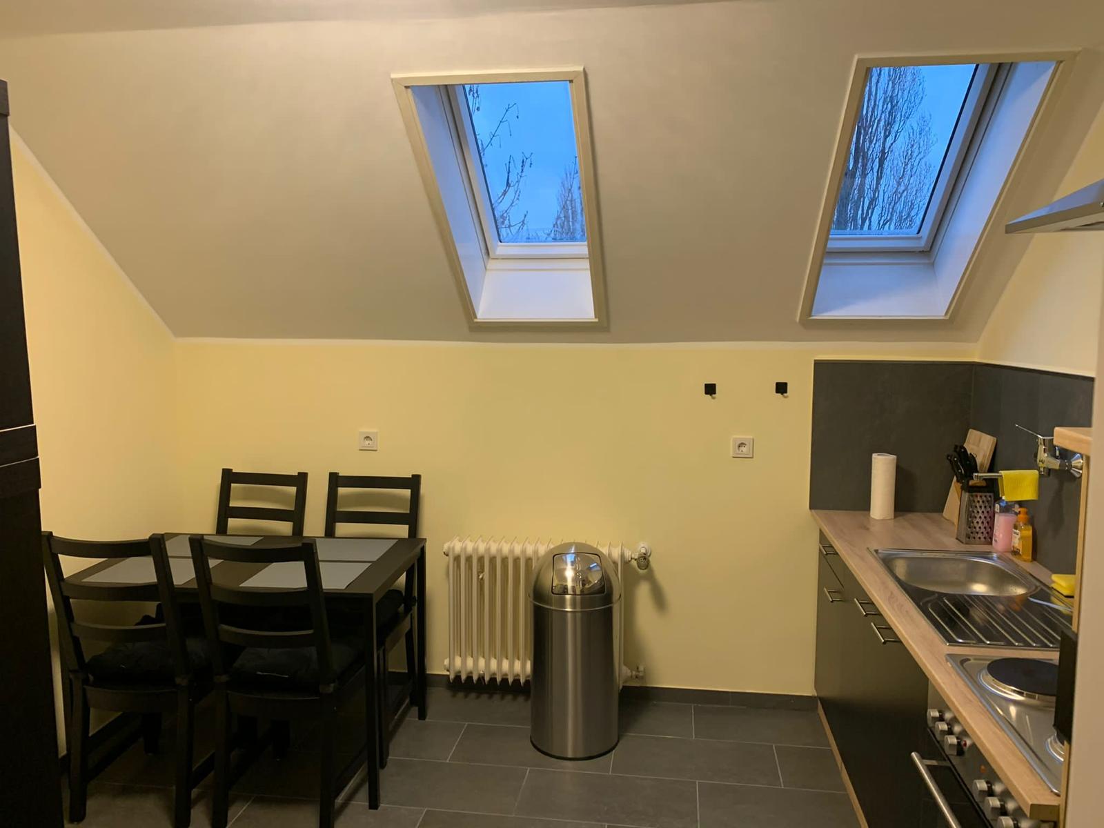 Kueche mit Essplatz Handwerker Unterkunft